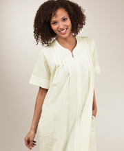 Miss Elaine Seersucker Zip Front Robe - Long in Pale Yellow Stripe